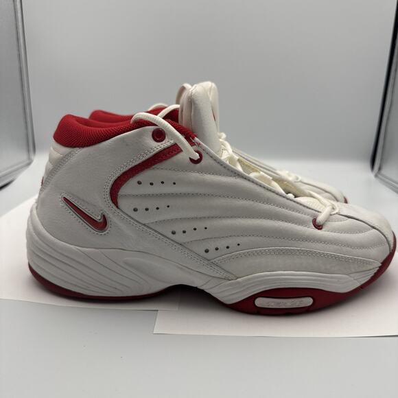 Vintage Nike Sneakers Mens 11 White Red Scorch Basketball Shoes Y2K 930137-162 main image 6